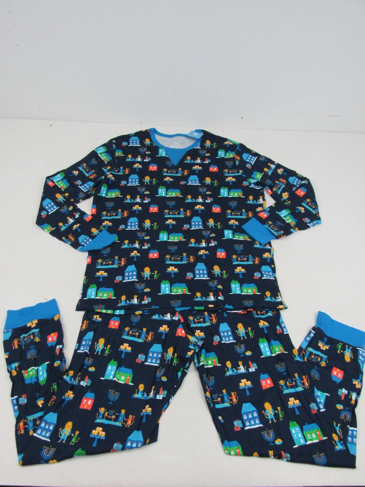 Target Mens Blue 2-Piece Long-Sleeve Lion Pajama Set